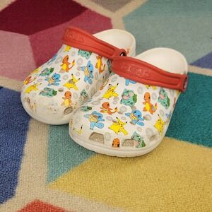 Crocs Pokemon Classic Clog White Multi Kids Size J2 Pikachu Bulbasaur Squirtle